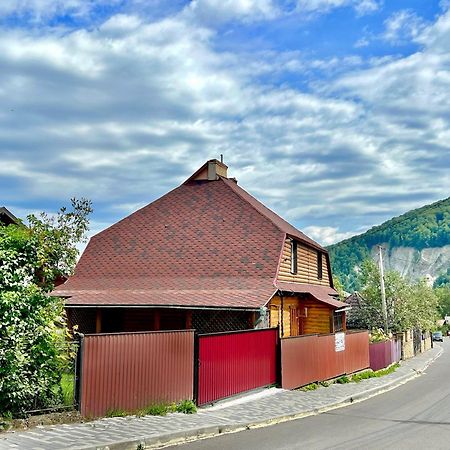 Хатинка Otel Yaremche Dış mekan fotoğraf